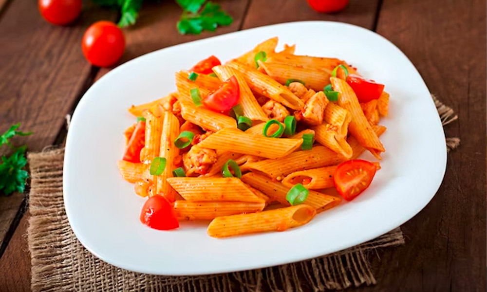 Penne an Linsenbolognese