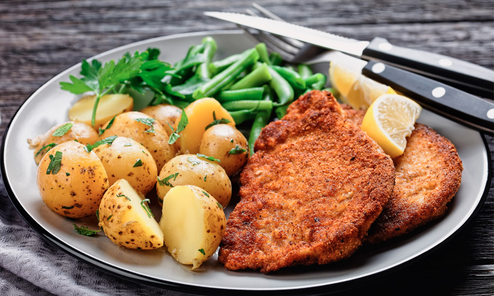 Hähnchenschnitzel mit grünen Bohnen und Kartoffeln